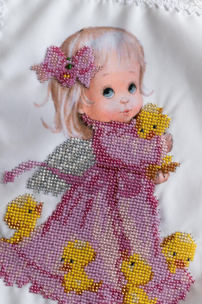 Beaded Easter basket cover
