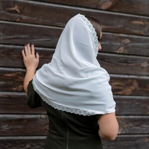 Elegant White Lace Church Veil