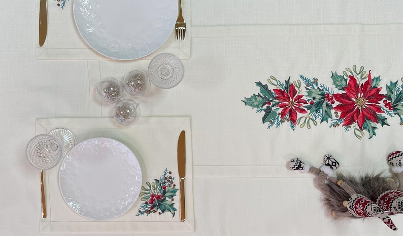 Beige Christmas centrepiece with Embroidered Holiday Wreath and Poinsettias, Elegant Festive Dining Set with Napkins, Winter Pinecone Decor.