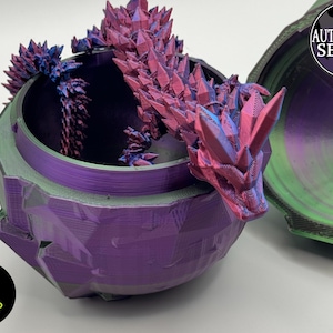 Huevo cristalizado impreso en 3D y dragón de cristal