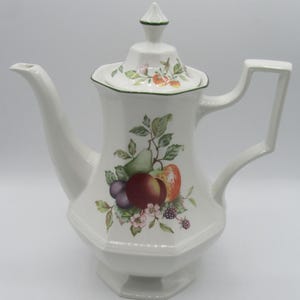 Johnson Brothers - Fresh Fruit - 2 1/2 Pint Coffee Pot