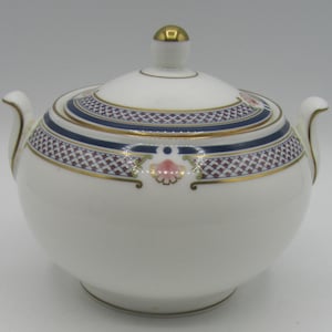 Wedgwood Waverley Zuckerdose mit Deckel