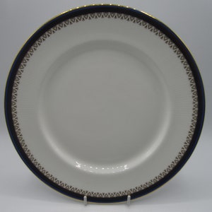 Royal Albert Sandringham 10 5/8&quot; Dinner Plate