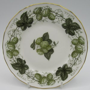 Royal Worcester The Worcester Hop - 6" Tea/Side Plate