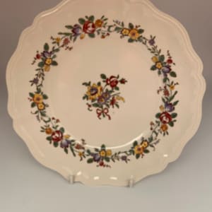 Stunning Vintage Royal Doulton Leighton 9 1/2&quot; Salad Plate