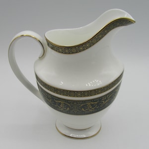 Royal Doulton Vanborough 1/2 Pint Milk Jug