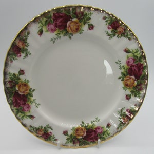 Royal Albert Old Country Roses Dessert/Salad Plate - Made in England