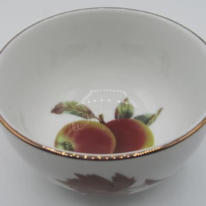 Royal Worcester Evesham Vale Gold Edge 4 3/8&quot; open suikerpot thee