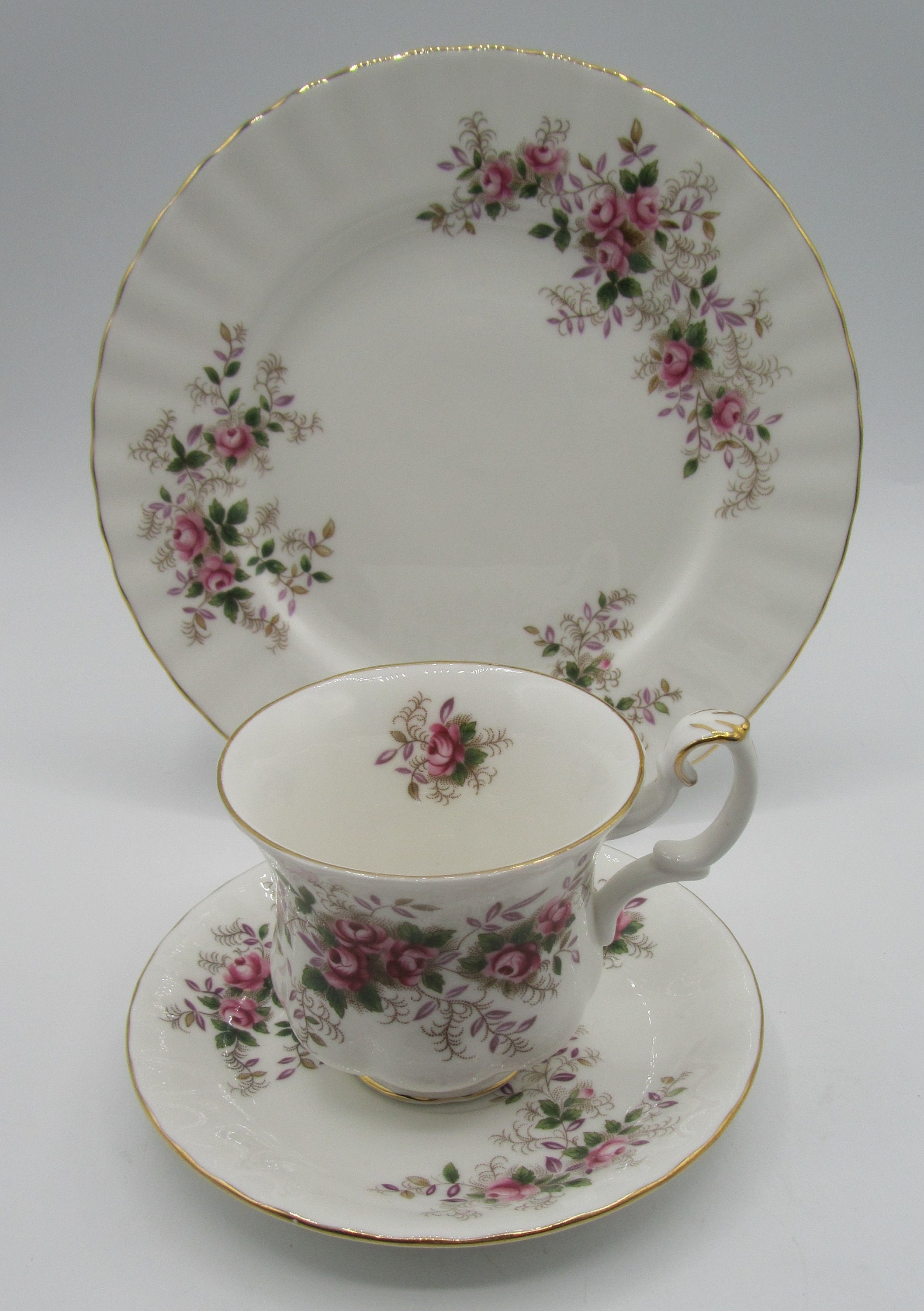 Royal Albert Lavender Rose 7 1/8