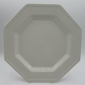 Johnson Brothers Heritage White 10&quot; Dinner Plate