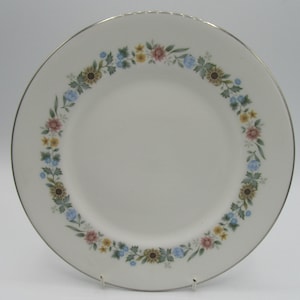 Royal Doulton Pastorale 8&quot; Salad Plate