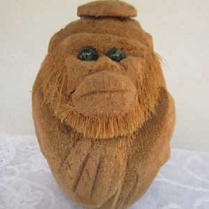 Eco-friendly Coconut Monkey, Natural Coconut Handmade Monkey, Coconut Sculpture, and Gift Statue.