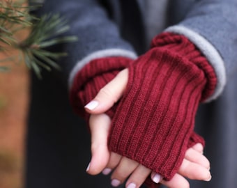 Knit cashmere arm gloves in burgundy color - Half winter hand warmers for women- Knit driving fingerless from cashmere wool - Christmas gift