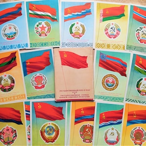 Set von 16 Vintage Postkarten Sowjetische Wappen und Flaggen der Republiken der UdSSR State Emblems Flagge der Sowjetrepubliken Standarte