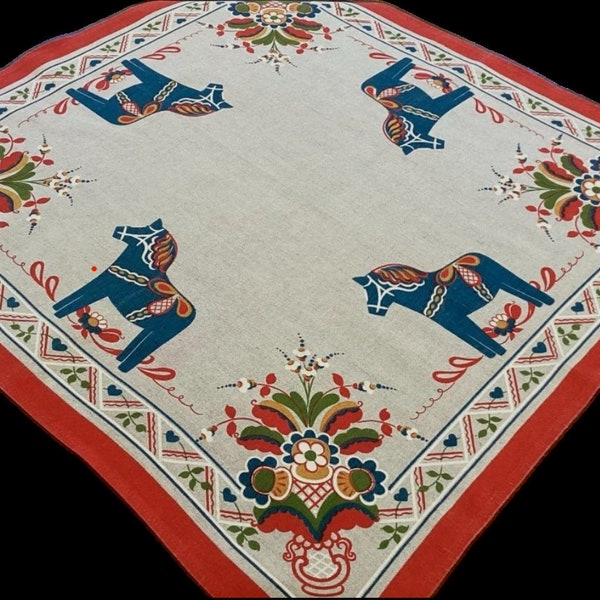 Scandinavian tablecloth, Vintage Cotton cloth with printed dala horses and kurbit paintings | Swedish tradition