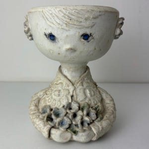 Vintage Mädchen Vase: Signiert Barbro, Mid-Century Keramik Kunst