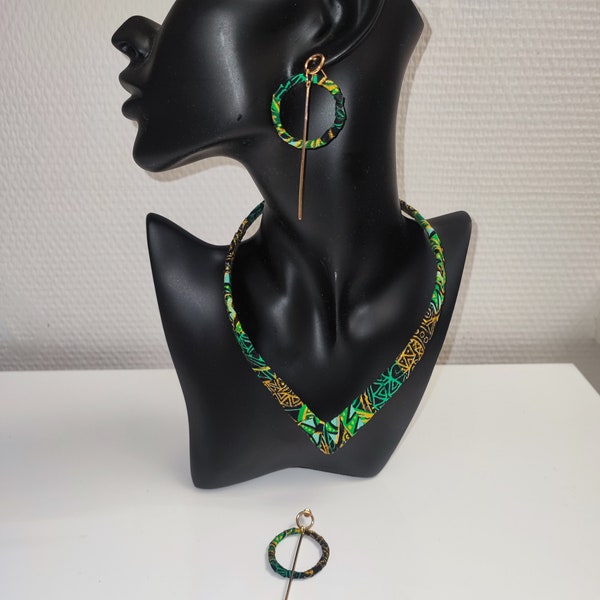 Parure collier et boucles d'oreilles