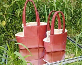 Stylish dog carrier bag Dog carrier Puppy carrier bag Tragetasche für Hunde Tasche mit Fell für einen Welpen Sac pour chien Porte-chiot Sac