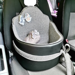 Car Seat for Dog Sling for Puppy in Car Autohamak for Mini Dogs Seat for Spitz Chihuahua York Toy Terrier Traveling with Dog AccessoriesDog