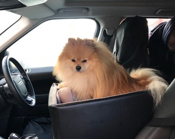 car seat for a dog puppy, a hammock for a dog, a chair for a puppy in a car For traveling Auto hammock for a mini dog, a carrier for a puppy