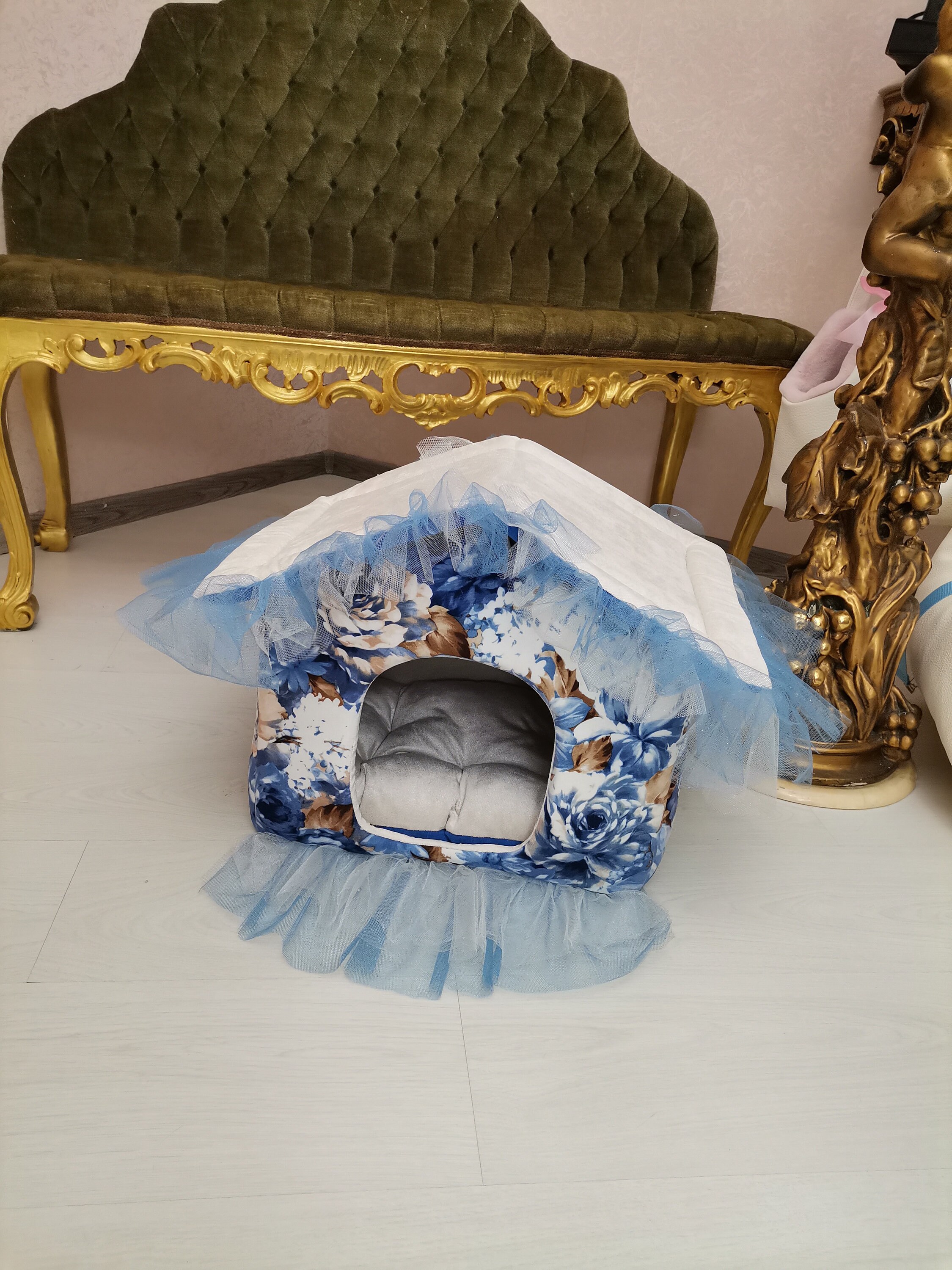 Bed For Mini Dogs Or Kitten House Spitz Mattress Puppy Kennel Pet Nora Dog Fashion Furniture Pet Products