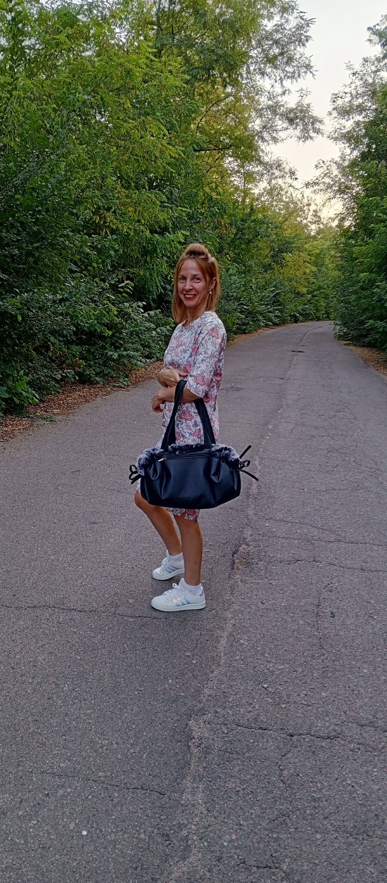 Bag Carrying for With removableDog bag with removable fur Hundetasche mit abnehmbarem Fell  取り外し可能なファー付きドッグバッグ Bolso para perros con pelo extraíble Carrying Transformable bag for dogs Warm bag for dog Spring winter bag for dogs Wintertasche Hunde