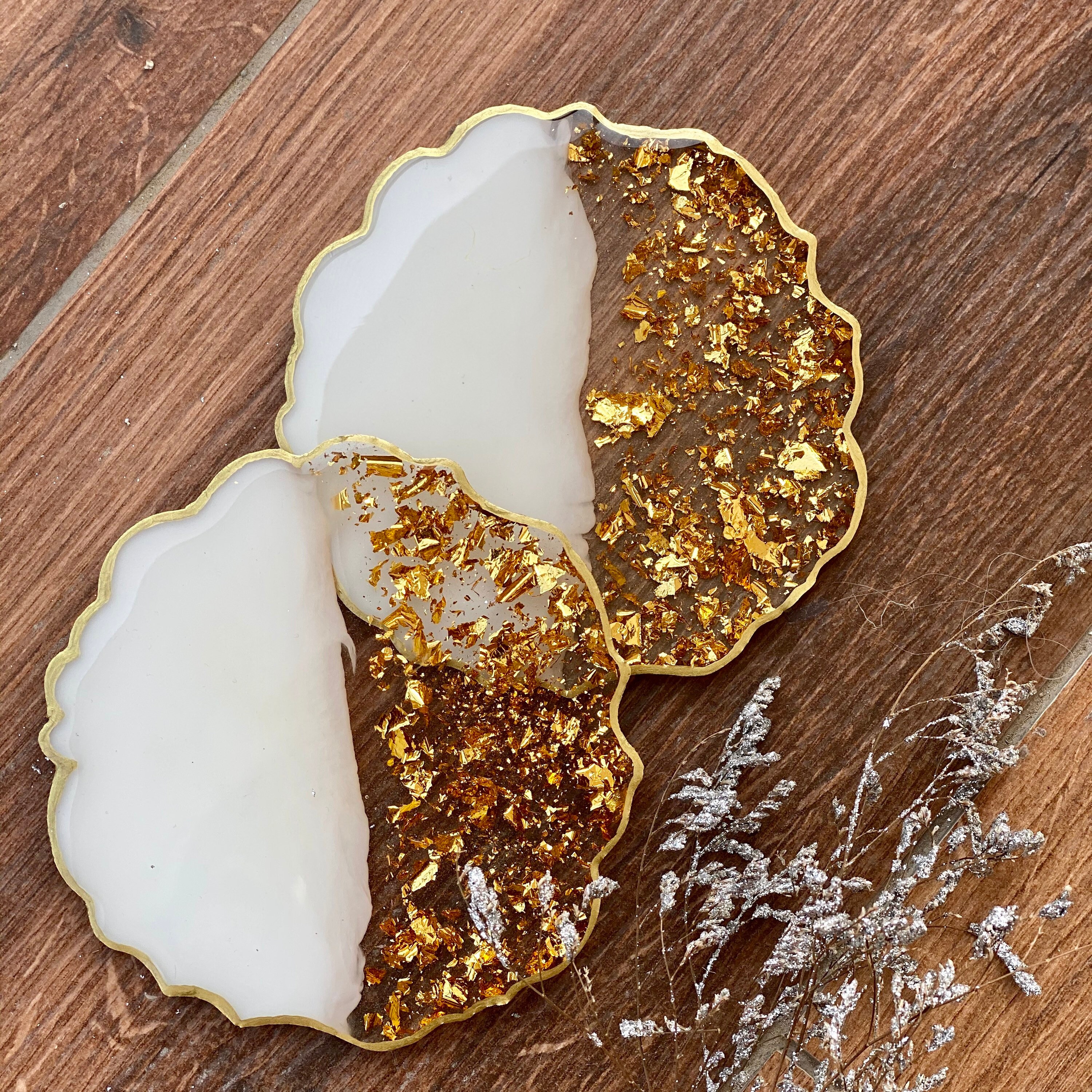 Coasters Set Of 4/ White & Golddn Coasters/ Resin Coasters/ Coaster Set/ Gold Flakes Gold Foil/ Home