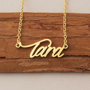 Tara R Monogram Tara Name Necklace - Etsy