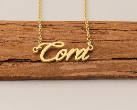 Cora necklace deals