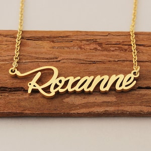Collier de nom, collier Dainty, collier de plaque signalétique personnalisé, collier de couples cadeau de Saint-Valentin mignon pour Roxanne