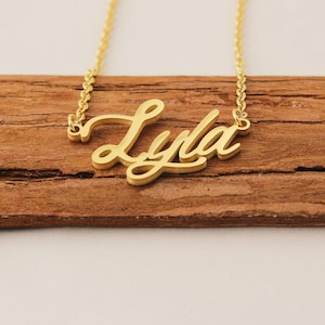 Name Necklace, Personalized Necklace with Her Name, Engraved Name Pendant Present, Christmas Mother Day Gift Necklace for Lyla