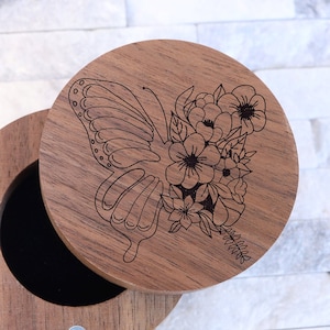 Butterfly Ring Box, Butterfly Proposal Box, Floral Wreath Flower Engagement Ring Box, Wood Engraved Vox, Butterfly Lover Wedding Ring Box