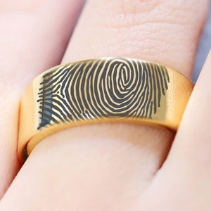 Actual Fingerprint Wedding Ring, Fingerprint Personalized Engagement Ring, Real Fingerprint Wedding Band, Laser Engraved Jewelry 8mm