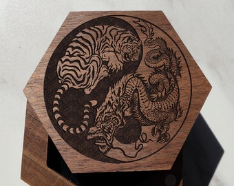 Caixa de Anel Gravada com Dragão e Tigre, Caixa de Joias com Dragão, Caixa de Anel de Casamento com Dragão Yin Yang e Tigre de Bengala, Caixa para Pedido de Casamento com Dragão, Caixa para Anel Masculino e Feminino com Dragão