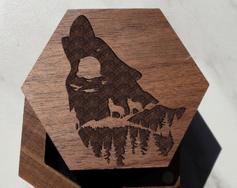 Howling Wolf Ring Box, Wolves Wedding Ring Box, Wolf Wedding Band Box, Wolf Proposal Box, Adventure Mountain Ring Box, Nature Full Moon