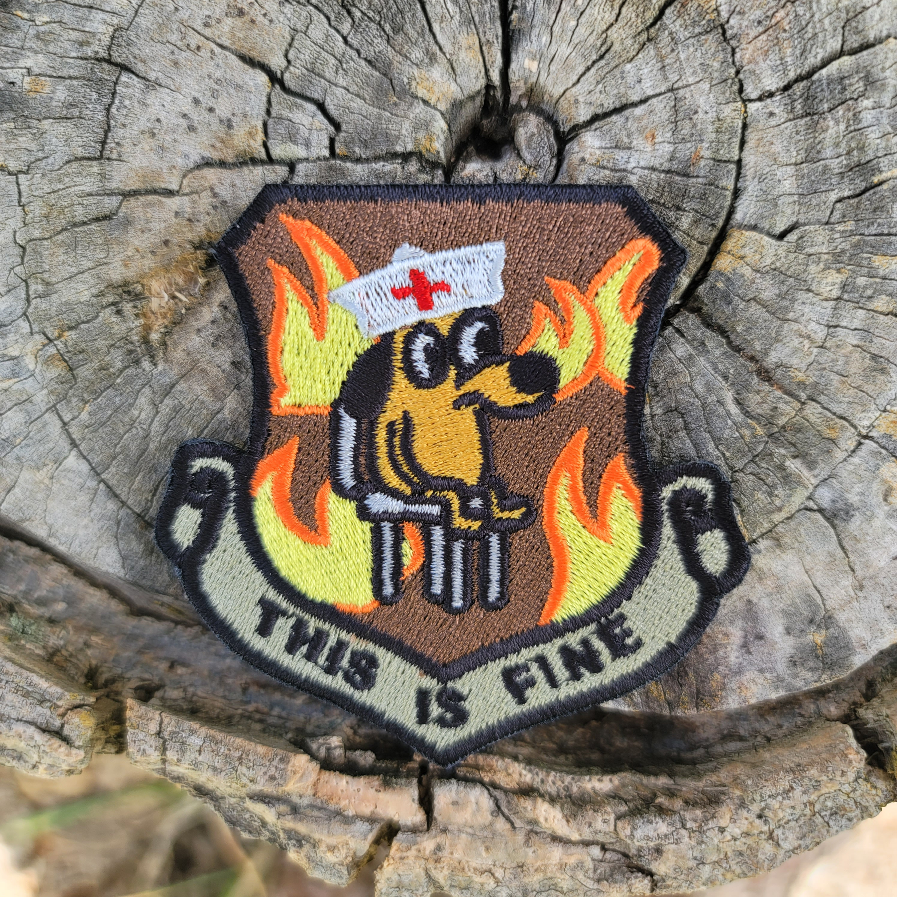Angry Bullet PatroneTactical Morale Fun Klett Patch Aufnäher Schwarz