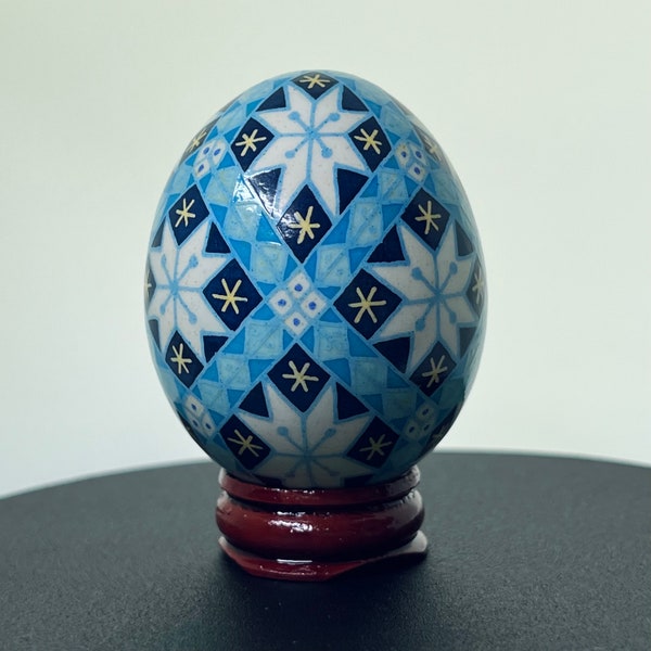 Ukrainian Easter Egg - Vyshyvanka inspired Pysanky