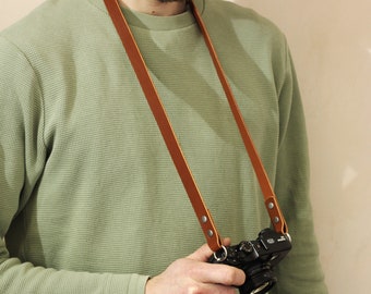 Personalised Leather Camera Strap, Wide Black Shoulder Camera Sling, Long Vintage Neck Camerastrap, Photographer Gift for Him