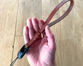 Handmade Leather Camera Wrist Strap: Quick Release, Peak Design Anchors