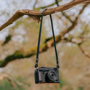 Lanière d'appareil photo en cuir, lanière de cou fine vintage, bandoulière courte personnalisée, longue marron noir, film pour reflex numérique sans miroir Fujifilm Sony