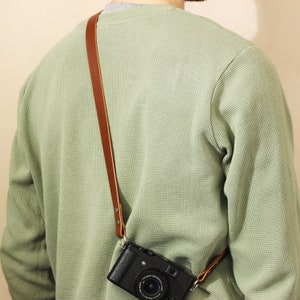 Tracolla in pelle, tracolla per fotocamera, tracolla personalizzata, tracolla lunga vintage per fotocamera, regalo per fotografia, tracolla corta marrone, Fuji Nikon