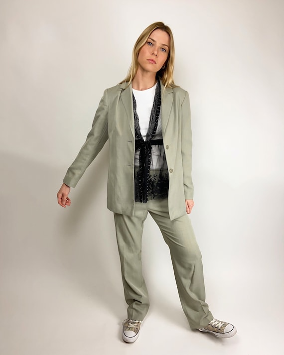 Slouchy Trouser Suit in Grey