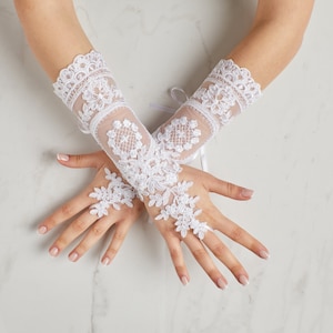 Elegant Bridal Gloves Floral Design, Fingerless Bridal French Lace Gloves, Wedding gloves, Long Lace Bride Gloves, Wedding Accessory E3