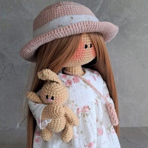 Muñeca con cabello largo y rubio en vestido de verano a la venta muñeca de ganchillo de 12 con ropa cosida imagen 1