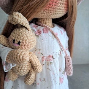 Muñeca con cabello largo y rubio en vestido de verano a la venta muñeca de ganchillo de 12 con ropa cosida imagen 3