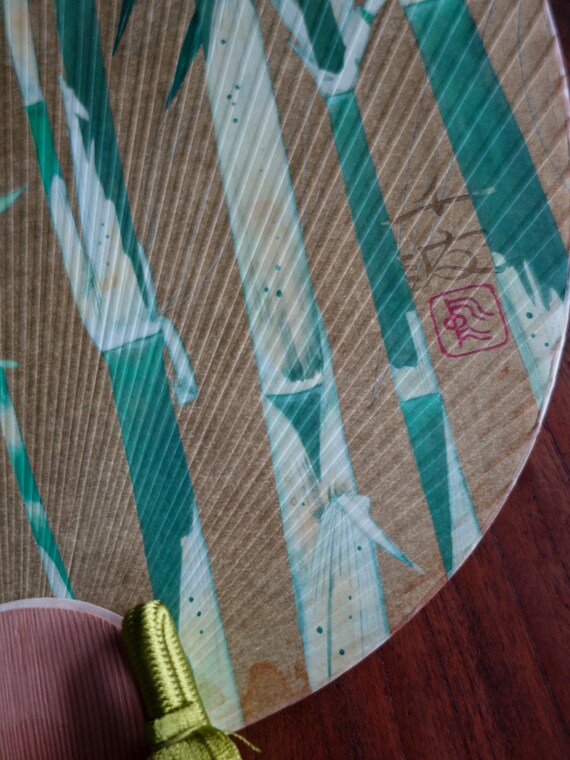 Uchiwa (fan) Japanese paper made by hand. Gem