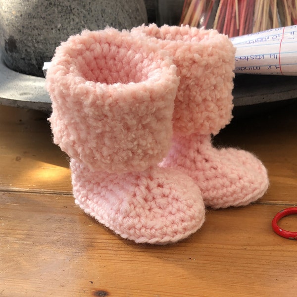 Crochet pattern baby uggs left handed