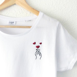 MINI HEART - Hand Embroidered T-shirt - 100% Bio Cotton