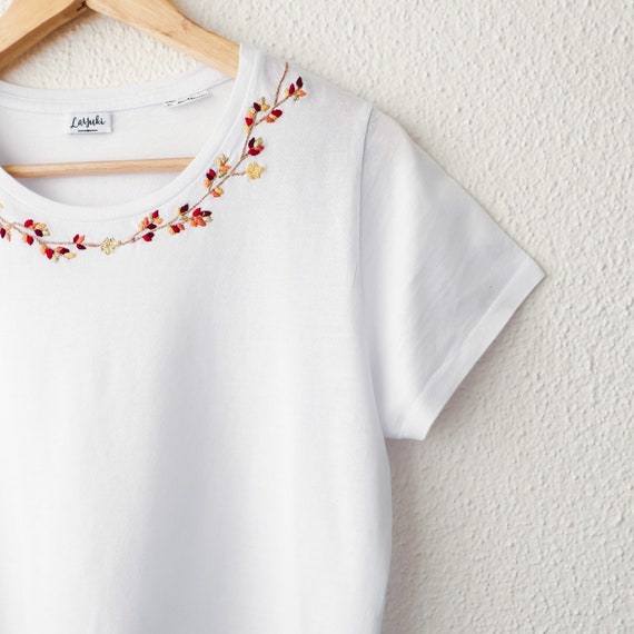 AUTUMN T-SHIRT Neck Decoration Hand Embroidered T-shirt 100% Bio Cotton -  Etsy