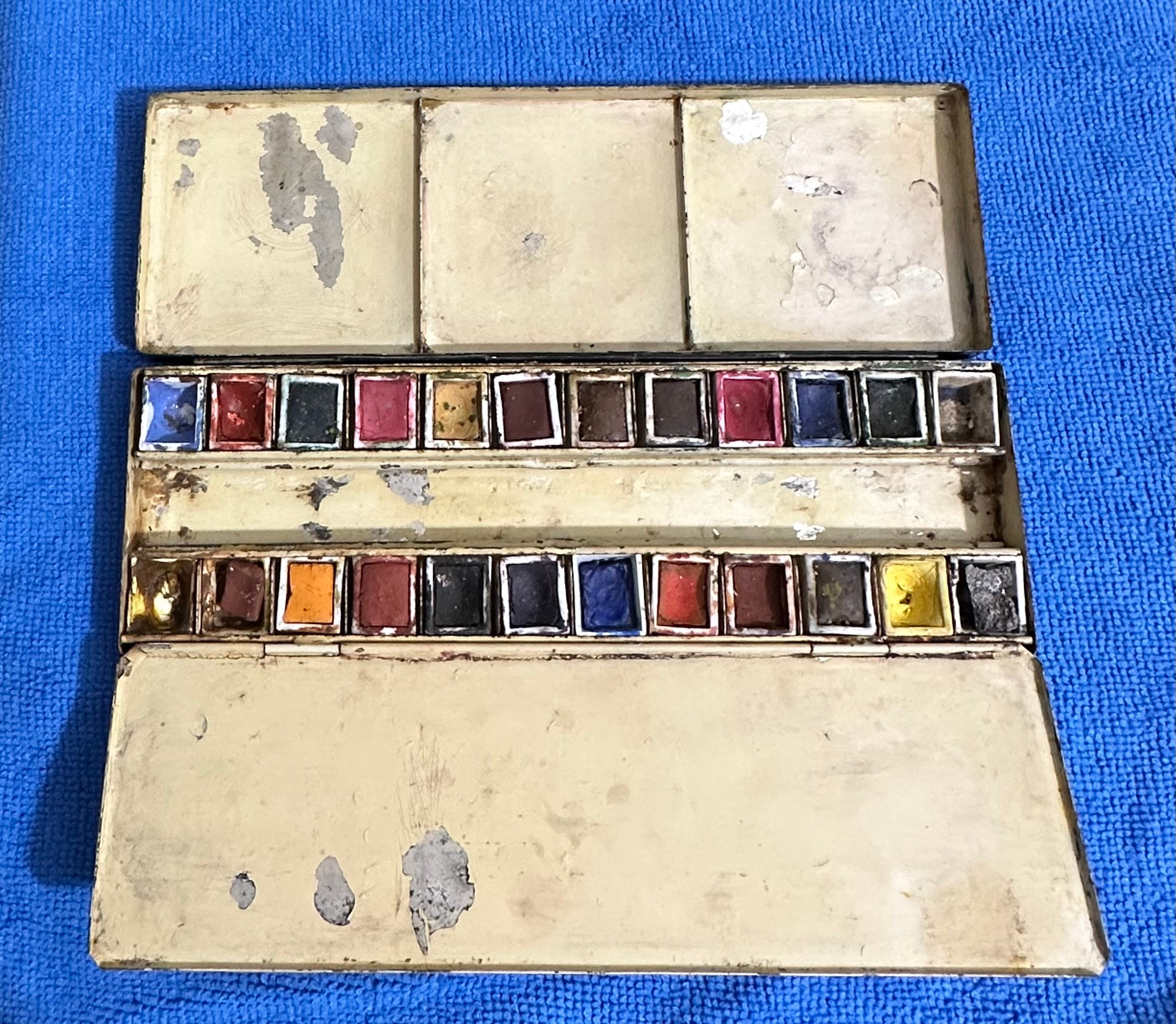 30 Half Pan Empty Watercolor Palette Tin, 4x4, Perfect for Travel